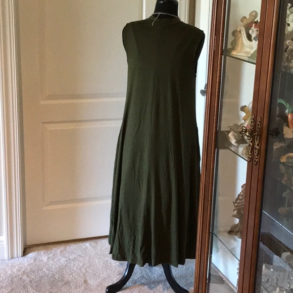 Maxi Dress. Green. - Picture 4 of 4